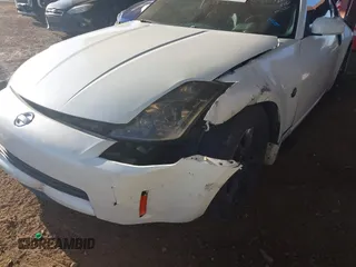 2003 Nissan 350Z Enthusiast with VIN JN1AZ34D43T116381, listed as a IAAI auction lot 41507588 with 195,944 mi miles. Bid and sale history available at carsss.com. Image 6.
