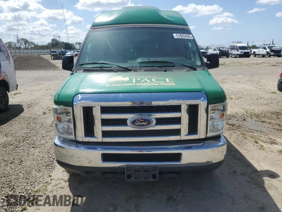 2009 Ford Econoline Cargo Commercial z VIN 1FTNE14W39DA37660, wystawiony jako Copart lot #51863435 z przebiegiem 155 374 mil mil oraz Czysty tytuł • Clean title. Historia ofert i sprzedaży dostępna na DreamBid. Obrazek 5.