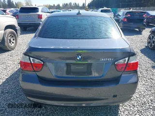 2007 BMW 3 Series 328i z VIN WBAVA33577PV67655, wystawiony jako IAAI lot #42036424 z przebiegiem 217 957 mil mil oraz . Historia ofert i sprzedaży dostępna na DreamBid. Obrazek 17.