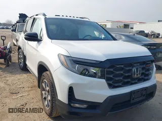 2023 Honda Passport TrailSport with VIN 5FNYF8H60PB041202, listed as a IAAI auction lot 41690891 with 19,415 mi miles. Bid and sale history available at carsss.com. Image 1.