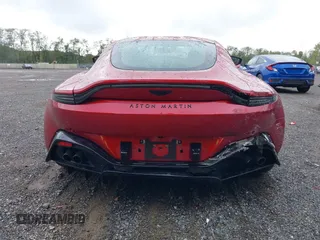 2023 Aston Martin Vantage z VIN SCFSMGAW8PGN08275, wystawiony jako IAAI lot #40460970 z przebiegiem 2 602 mil mil oraz . Historia ofert i sprzedaży dostępna na DreamBid. Obrazek 17.