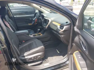 2017 GMC Acadia Denali z VIN 1GKKNXLS5HZ142811, wystawiony jako IAAI lot #42401541 z przebiegiem 72 868 mil mil oraz . Historia ofert i sprzedaży dostępna na DreamBid. Obrazek 5.