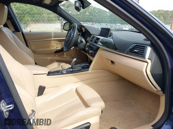 2016 BMW 3 Series 328i z VIN WBA8E9G56GNU28210, wystawiony jako IAAI lot #42183906 z przebiegiem 143 549 mil mil oraz . Historia ofert i sprzedaży dostępna na DreamBid. Obrazek 5.
