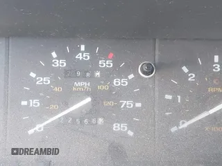 1992 Ford Explorer Eddie Bauer z VIN 1FMDU34X5NUB84863, wystawiony jako IAAI lot #42449670 z przebiegiem 22 566 mil mil oraz . Historia ofert i sprzedaży dostępna na DreamBid. Obrazek 7.