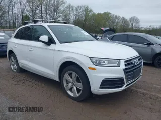 2018 Audi Q5 Premium with VIN WA1ANAFY8J2024488, listed as a IAAI auction lot 41966257 with 110,349 mi miles. Bid and sale history available at carsss.com. Image 1.