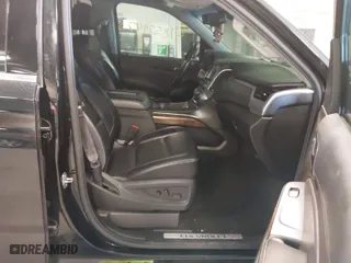2017 Chevrolet Tahoe LT with VIN 1GNSKBKC6HR257149, listed as a IAAI auction lot 41855447 with 176,449 mi miles. Bid and sale history available at carsss.com. Image 5.