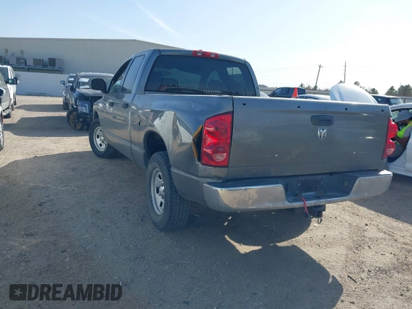 2008 Dodge 1500 SLT with VIN 1D7HA18208J109999, listed as a IAAI auction lot 41732064 with 170,336 mi miles. Bid and sale history available at carsss.com. Image 3.