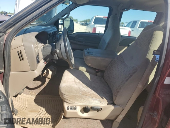 2000 Ford F-350 XL with VIN 1FTSW30F6YEB89796, listed as a Copart auction lot 67490144 with 517,242 mi miles and Salvage Title. Bid and sale history available at DreamBid. Image 7.