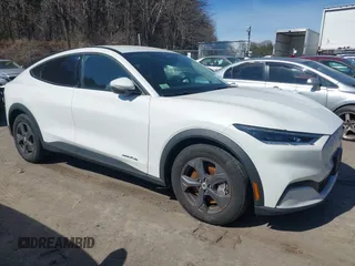 2022 Ford Mustang Mach-E Select z VIN 3FMTK1SS2NMA17717, wystawiony jako IAAI lot #41737529 z przebiegiem Nie podano mil oraz . Historia ofert i sprzedaży dostępna na DreamBid. Obrazek 1.
