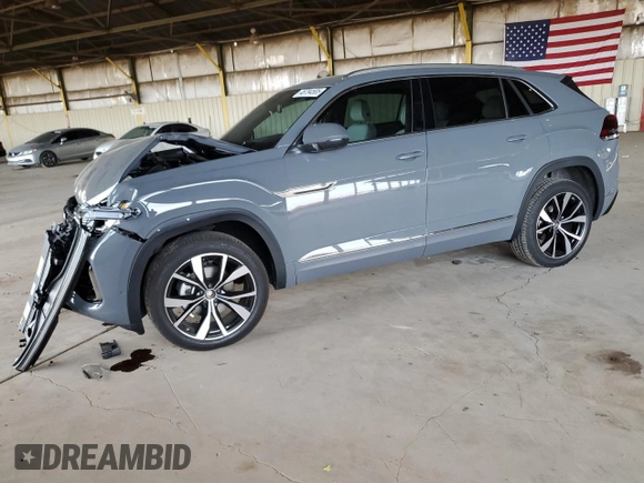 2024 Volkswagen Atlas SEL Premium R-Line with VIN 1V2FE2CA9RC249533, listed as a Copart auction lot 46794585 with 2,131 mi miles and Salvage title. Bid and sale history available at DreamBid. Image 1.