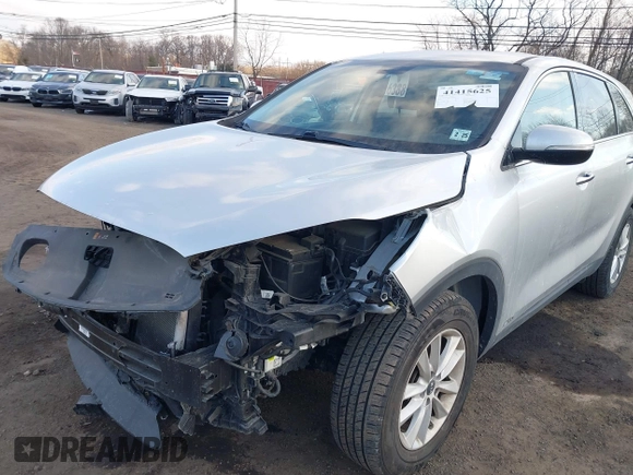 2020 Kia Sorento LX with VIN 5XYPGDA39LG648252, listed as a IAAI auction lot 41415625 with 56,330 mi miles. Bid and sale history available at carsss.com. Image 6.