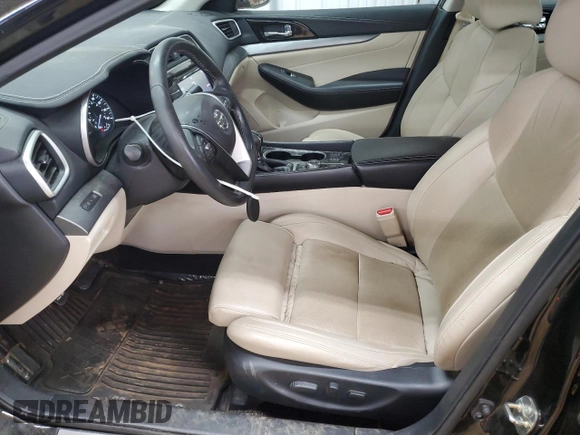 2017 Nissan Maxima SV z VIN 1N4AA6AP6HC427201, wystawiony jako Copart lot #47111495 z przebiegiem 57 047 mil mil oraz Szkoda całkowita • Salvage title. Historia ofert i sprzedaży dostępna na DreamBid. Obrazek 7.