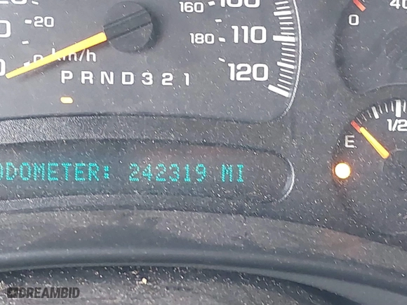 2006 Chevrolet Silverado 1500 LT1 with VIN 2GCEC19T261110996, listed as a IAAI auction lot 41721472 with 242,319 mi miles. Bid and sale history available at carsss.com. Image 15.