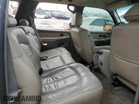 2002 Chevrolet Suburban LT with VIN 1GNFK16Z62J301344, listed as a Copart auction lot 86625244 with 271,596 mi miles and Salvage title. Bid and sale history available at DreamBid. Image 11.
