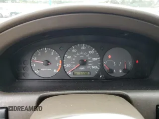 2000 Mazda 626 LX with VIN 1YVGF22CXY5112958, listed as a Copart auction lot 72740904 with 111,581 mi miles and Clean Title. Bid and sale history available at carsss.com. Image 9.