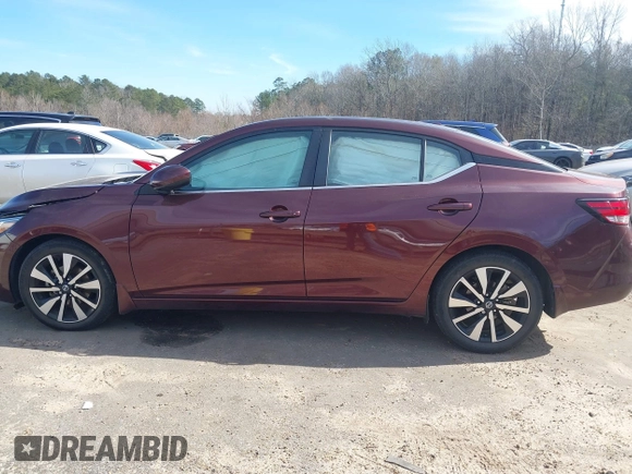 2022 Nissan Sentra SV z VIN 3N1AB8CV5NY221159, wystawiony jako IAAI lot #41322470 z przebiegiem 27 098 mil mil oraz . Historia ofert i sprzedaży dostępna na DreamBid. Obrazek 15.