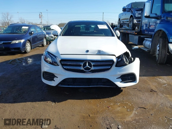 2019 Mercedes-Benz E-Class E 300 with VIN WDDZF4KB7KA544039, listed as a IAAI auction lot 41824267 with 67,072 mi miles. Bid and sale history available at carsss.com. Image 6.