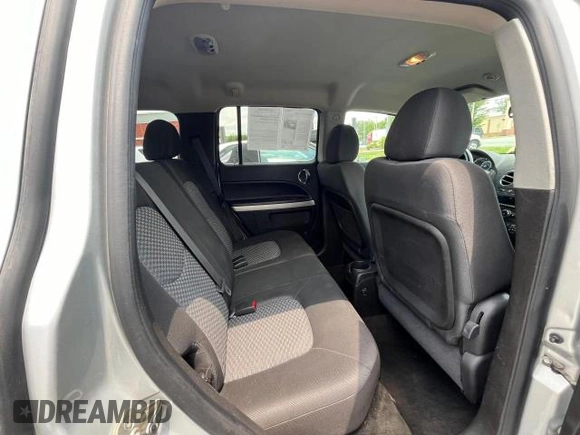 2009 Chevrolet HHR LS with VIN 3GNCA13B59S569663, listed as a Copart auction lot 85433304 with 44,722 mi miles and Clean Title. Bid and sale history available at DreamBid. Image 6.
