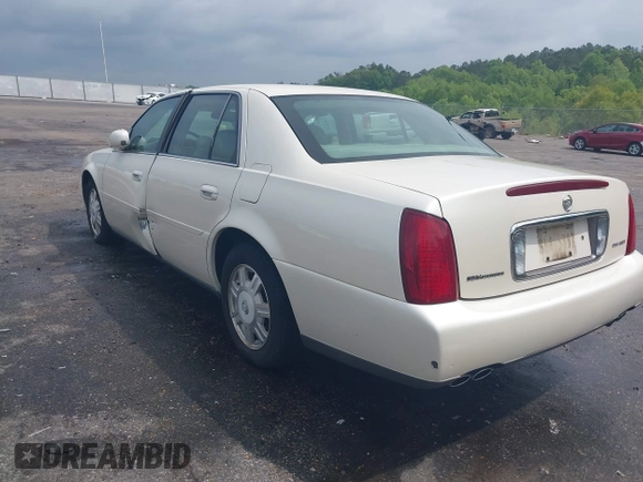 2003 Cadillac DeVille z VIN 1G6KD54Y03U182728, wystawiony jako IAAI lot #42080577 z przebiegiem 193 152 mil mil oraz . Historia ofert i sprzedaży dostępna na DreamBid. Obrazek 3.