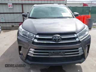2018 Toyota Highlander Limited with VIN 5TDYZRFH5JS276425, listed as a IAAI auction lot 42070369 with 129,215 mi miles and . Bid and sale history available at DreamBid. Image 21.