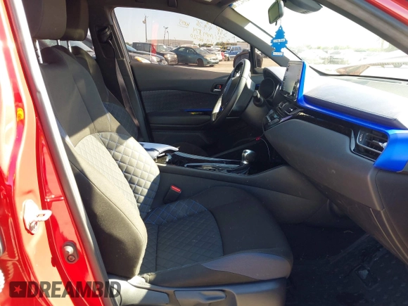 2020 Toyota C-HR LE with VIN JTNKHMBX3L1066720, listed as a IAAI auction lot 42042139 with 98,925 mi miles and . Bid and sale history available at DreamBid. Image 5.