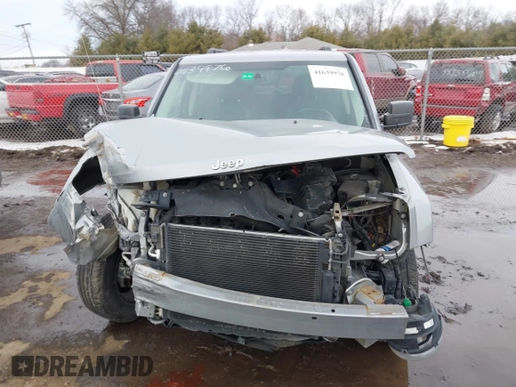 2015 Jeep Patriot Latitude z VIN 1C4NJRFB7FD412238, wystawiony jako IAAI lot #41639976 z przebiegiem 106 767 mil mil oraz . Historia ofert i sprzedaży dostępna na DreamBid. Obrazek 13.