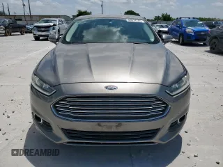 2013 Ford Fusion SE Hybrid with VIN 3FA6P0LU8DR261232, listed as a Copart auction lot 60674105 with 132,901 mi miles and Clean title. Bid and sale history available at DreamBid. Image 5.