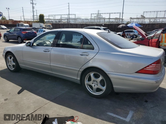 2001 Mercedes-Benz S-Class with VIN WDBNG75J81A211002, listed as a Copart auction lot 51296725 with 148,065 mi miles and Salvage Title. Bid and sale history available at carsss.com. Image 2.