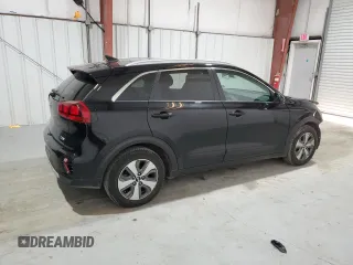 2020 Kia Niro LXS with VIN KNDCB3LC8L5439808, listed as a Copart auction lot 88353675 with 63,875 mi miles and Clean Title. Bid and sale history available at carsss.com. Image 3.