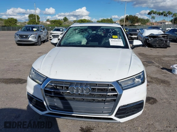 2018 Audi Q5 Premium with VIN WA1ANAFY5J2206925, listed as a IAAI auction lot 41664351 with 1 mi miles. Bid and sale history available at carsss.com. Image 6.