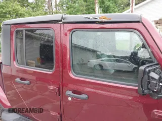 2021 Jeep Gladiator Overland z VIN 1C6HJTFGXML555622, wystawiony jako IAAI lot #42237686 z przebiegiem 62 358 mil mil oraz . Historia ofert i sprzedaży dostępna na DreamBid. Obrazek 21.