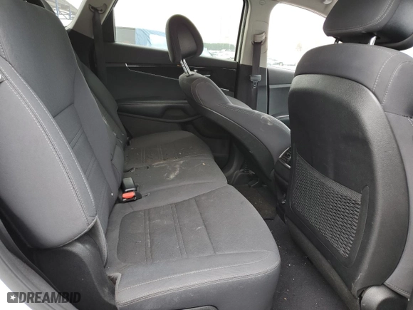 2016 Kia Sorento LX with VIN 5XYPG4A55GG120652, listed as a Copart auction lot 44760705 with 172,170 mi miles and Salvage Title. Bid and sale history available at carsss.com. Image 11.