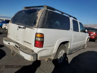 2004 Chevrolet Suburban Z71 with VIN 3GNFK16Z24G262479, listed as a Copart auction lot 43009035 with 235,865 mi miles and Salvage Title. Bid and sale history available at carsss.com. Image 3.