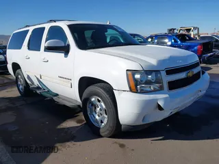 2014 Chevrolet Suburban LT with VIN 1GNSKJE75ER212434, listed as a IAAI auction lot 41681972 with 381,890 mi miles and . Bid and sale history available at DreamBid. Image 1.