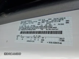 2024 Ford Transit Passenger XL z VIN 1FBAX2YG7RKA21561, wystawiony jako Copart lot #53460995 z przebiegiem 35 790 mil mil oraz Tytuł czysty. Historia ofert i sprzedaży dostępna na DreamBid. Obrazek 14.