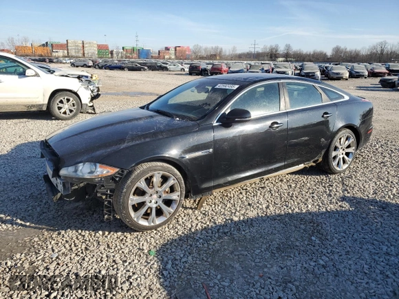 2015 Jaguar XJ with VIN SAJWA1CZ8F8V85381, listed as a Copart auction lot 42592495 with 161,938 mi miles and Salvage title. Bid and sale history available at DreamBid. Image 1.