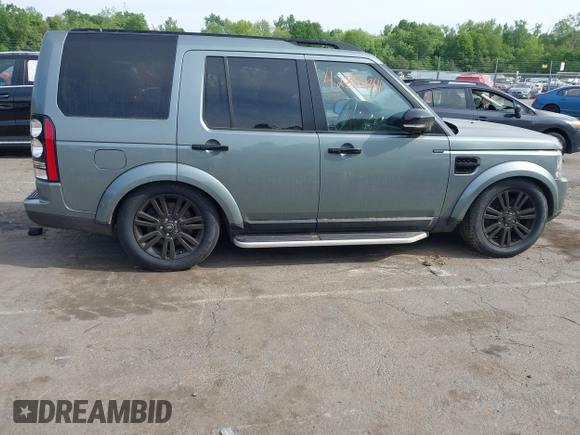 2016 Land Rover LR4 HSE z VIN SALAG2V63GA790268, wystawiony jako IAAI lot #42355841 z przebiegiem 107 754 mil mil oraz . Historia ofert i sprzedaży dostępna na DreamBid. Obrazek 13.