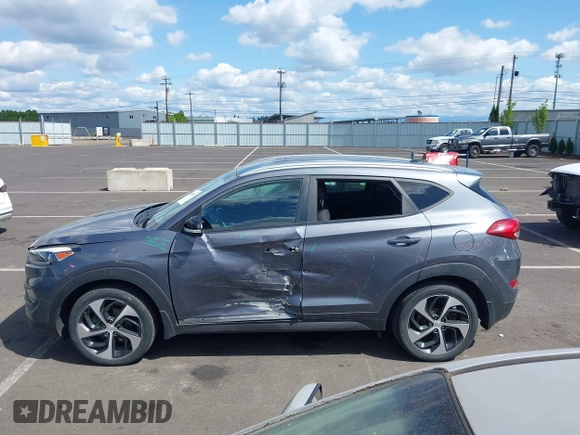 2016 Hyundai Tucson Limited z VIN KM8J3CA21GU133801, wystawiony jako IAAI lot #42083547 z przebiegiem 54 244 mil mil oraz . Historia ofert i sprzedaży dostępna na DreamBid. Obrazek 14.
