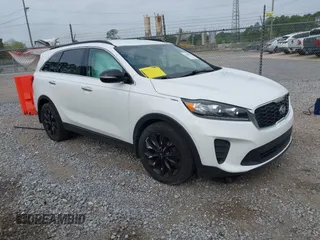 2019 Kia Sorento S V6 with VIN 5XYPG4A57KG605108, listed as a IAAI auction lot 41899611 with 121,198 mi miles. Bid and sale history available at carsss.com. Image 1.