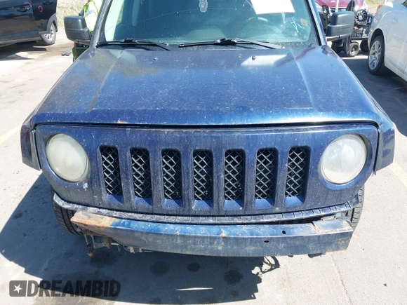 2016 Jeep Patriot Sport with VIN 1C4NJRBBXGD579801, listed as a IAAI auction lot 42040723 with 135,401 mi miles and . Bid and sale history available at carsss.com. Image 13.