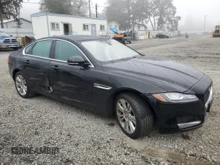 2016 Jaguar XF 35t Premium z VIN SAJBD4BV4GCY11212, wystawiony jako Copart lot #72271964 z przebiegiem 39 753 mil mil oraz Szkoda całkowita • Salvage title. Historia ofert i sprzedaży dostępna na DreamBid. Obrazek 4.