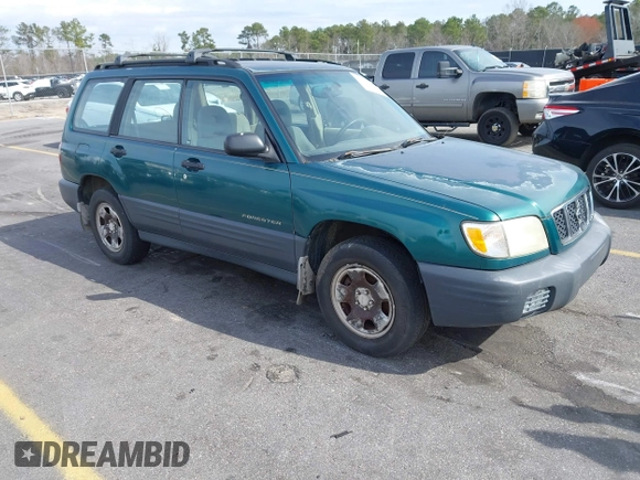 2001 Subaru Forester L with VIN JF1SF635X1H717371, listed as a IAAI auction lot 41719771 with 221,590 mi miles. Bid and sale history available at carsss.com. Image 1.