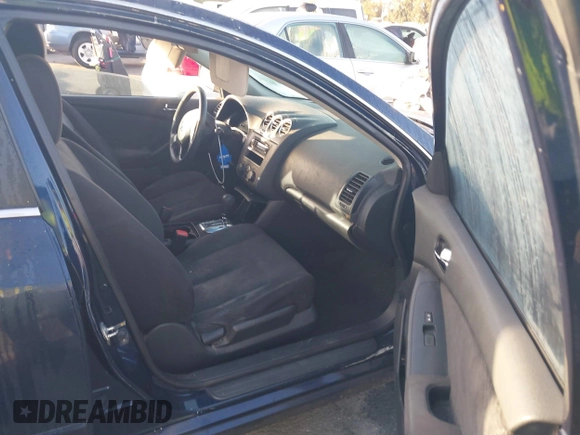 2012 Nissan Altima 2.5 with VIN 1N4AL2AP7CN468940, listed as a IAAI auction lot 41091242 with 174,456 mi miles and . Bid and sale history available at DreamBid. Image 5.