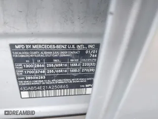 2001 Mercedes-Benz M-Class with VIN 4JGAB54E21A250865, listed as a IAAI auction lot 42111259 with 261,546 mi miles. Bid and sale history available at carsss.com. Image 9.
