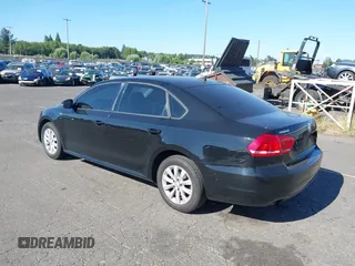 2014 Volkswagen Passat S with VIN 1VWAT7A33EC028875, listed as a IAAI auction lot 42762915 with 137,747 mi miles and . Bid and sale history available at DreamBid. Image 3.