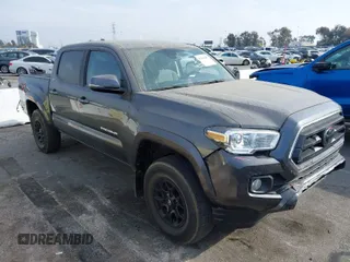 2021 Toyota Tacoma 4WD SR with VIN 3TMCZ5AN1MM446557, listed as a IAAI auction lot 41454901 with 61,231 mi miles. Bid and sale history available at carsss.com. Image 1.