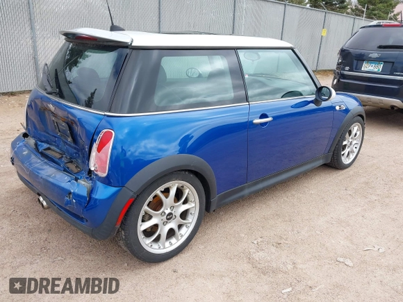 2006 MINI Hardtop S with VIN WMWRE33516TL22491, listed as a IAAI auction lot 42134690 with 163,912 mi miles and . Bid and sale history available at DreamBid. Image 4.