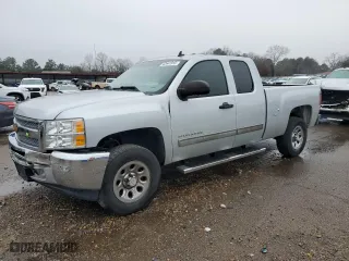 2013 Chevrolet Silverado 1500 LS with VIN 1GCRCREAXDZ133595, listed as a Copart auction lot 42641915 with 98,902 mi miles and Salvage Title. Bid and sale history available at carsss.com. Image 1.