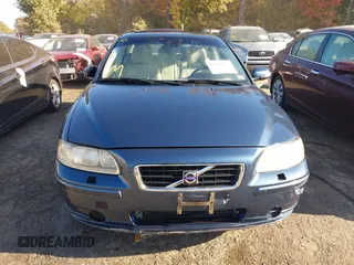 2007 Volvo S60 2.5L Turbo with VIN YV1RH592272620102, listed as a IAAI auction lot 40651625 with 171,229 mi miles. Bid and sale history available at carsss.com. Image 12.