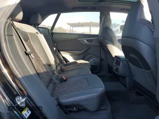 2023 Audi RS Q8 z VIN WU1ARBF15PD011202, wystawiony jako Copart lot #82152314 z przebiegiem 34 228 mil mil oraz Szkoda całkowita • Salvage title. Historia ofert i sprzedaży dostępna na DreamBid. Obrazek 11.